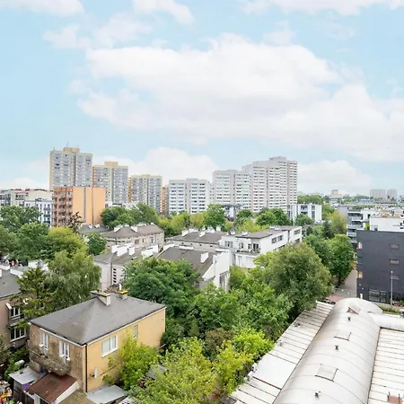 Rondo Wiatraczna Comfort Studio Apartment